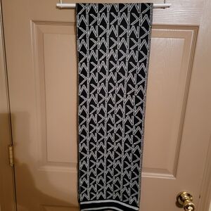 NWT Black and White MK Logo Patterned Scarf.